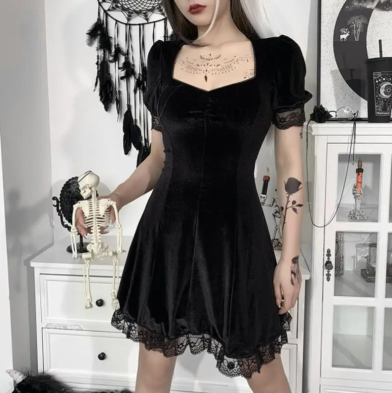 Niggeey Vintage Dark Velvet Puff Sleeve Black Dress Aesthetic Lace Splice Mini Dresses Slim Waist Elegant Party Dresses
Niggeey Vintage Dark Velvet Puff Sleeve Black Dress Aesthetic Lace Splice Mini Dresses Slim Waist Elegant Party Dresses