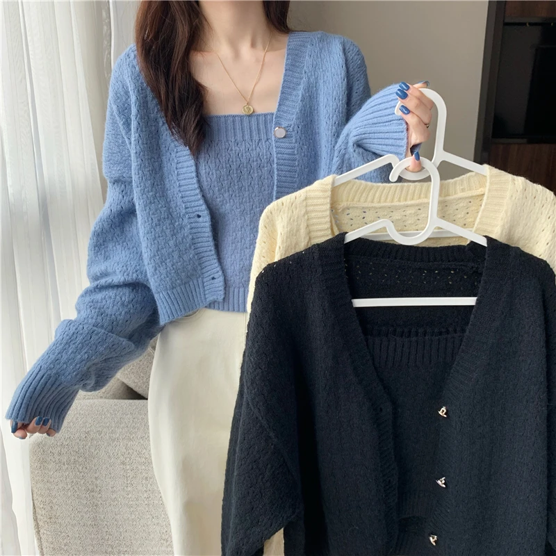Women Cardigans Cropped Tops Sweater Fashion Autumn Long Sleeve Loose Coat Short Streetwear Coat Set
Women Cardigans Cropped Tops Sweater Fashion Autumn Long Sleeve Loose Coat Short Streetwear Coat Set