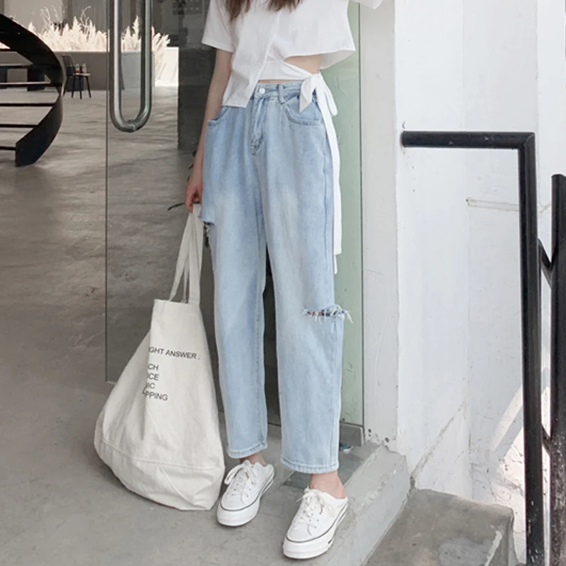 Vintage Ripped Holes Women Jeans High Waist Harem Jeans Pants Female 2021 Spring Summer Loose Denim Trousers Femme
Vintage Ripped Holes Women Jeans High Waist Harem Jeans Pants Female 2021 Spring Summer Loose Denim Trousers Femme