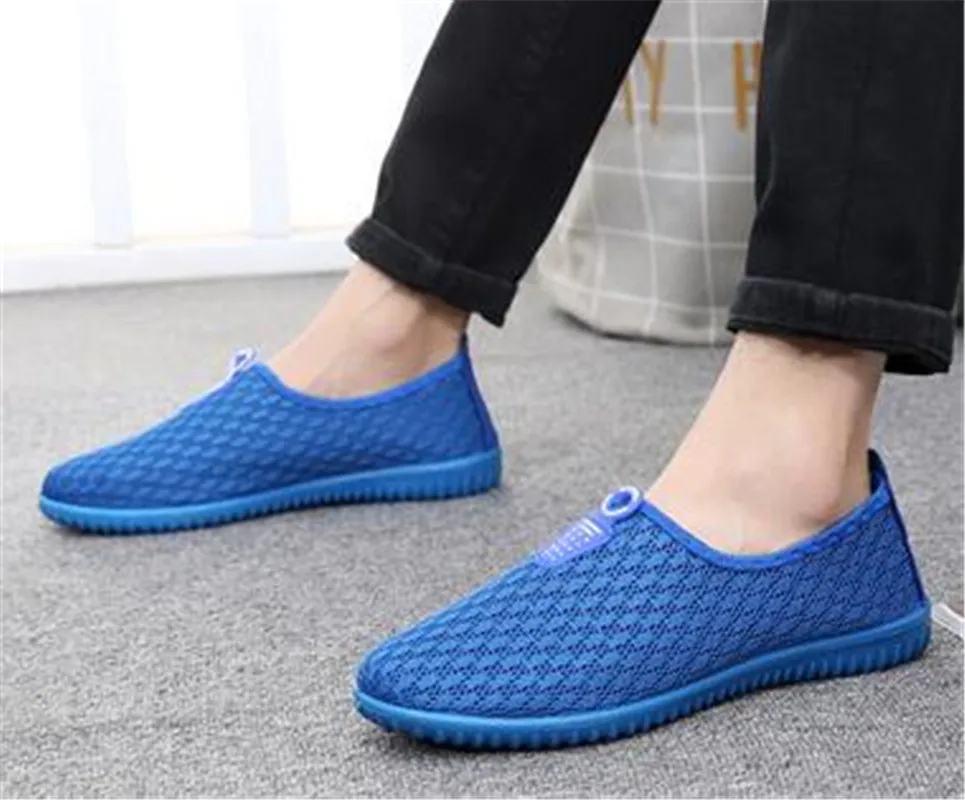 Zapatillas deportivas de goma para hombre y mujer, calzado deportivo ligero, color negro, 2021
Zapatillas deportivas de goma para hombre y mujer, calzado deportivo ligero, color negro, 2021