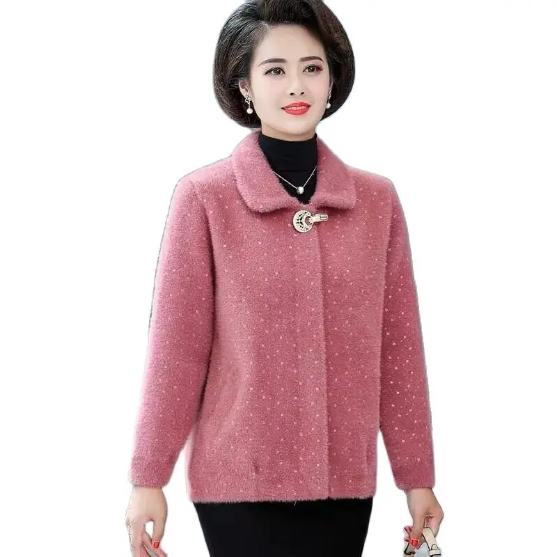 Middle Aged Mother Knitted Sweater Jacket Fashion Fall Winter Casual Short Imitation Mink Velvet Coat Large Size Women Cardigans 
Middle Aged Mother Knitted Sweater Jacket Fashion Fall Winter Casual Short Imitation Mink Velvet Coat Large Size Women Cardigans