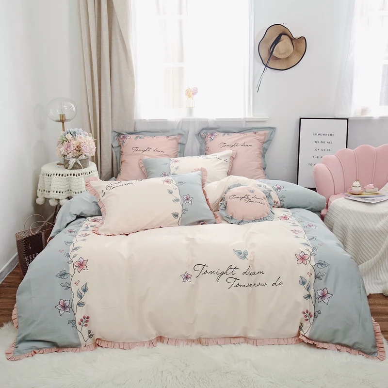 4/7pcs Egyptian cotton Duvet Cover Sets King Queen Size flowers Bedding Sets Pillowcases embroidery bed cover Bed Linen
4/7pcs Egyptian cotton Duvet Cover Sets King Queen Size flowers Bedding Sets Pillowcases embroidery bed cover Bed Linen