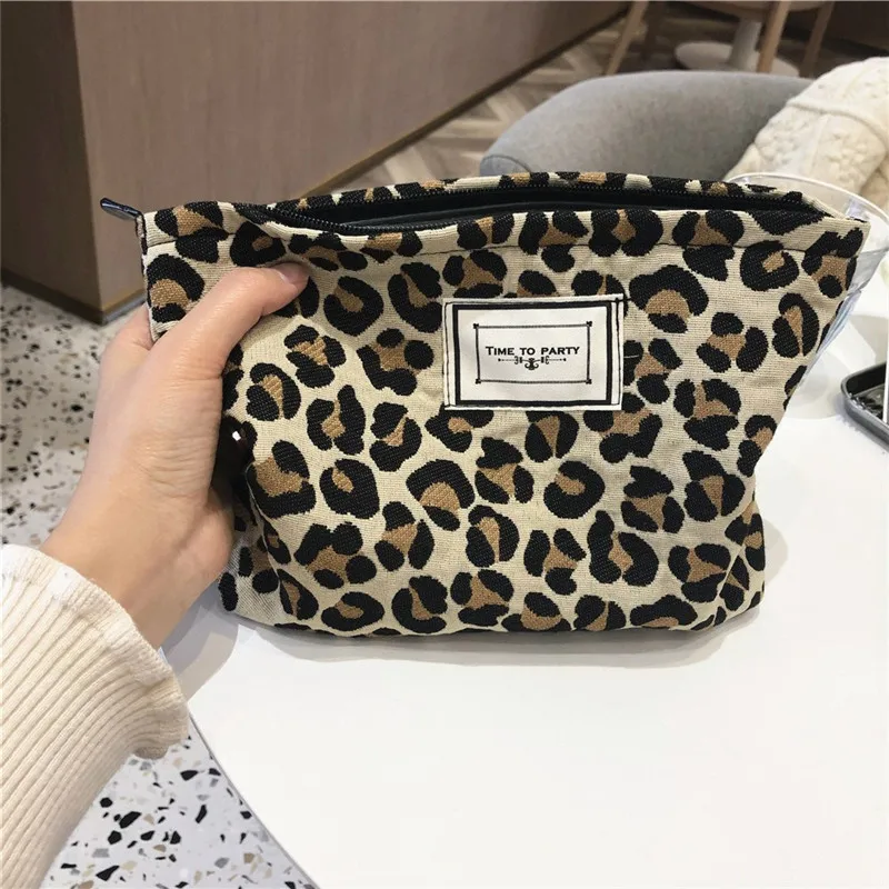 Christmas Gift Fashion Leopard Large Makeup Bag Zebra Pattern Cosmetic Bag Travel Makeup Beauty Case Storage Organizer Clutch
Christmas Gift Fashion Leopard Large Makeup Bag Zebra Pattern Cosmetic Bag Travel Makeup Beauty Case Storage Organizer Clutch