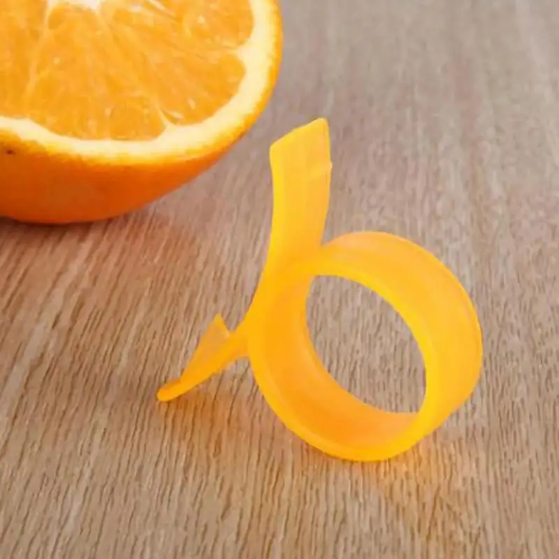 5pcs/set Ring Peeler Finger Shape Lemons Orange Citrus Ring Stripping Peeler Orange Opener Quickly Kitchen Tools A5P8
5pcs/set Ring Peeler Finger Shape Lemons Orange Citrus Ring Stripping Peeler Orange Opener Quickly Kitchen Tools A5P8