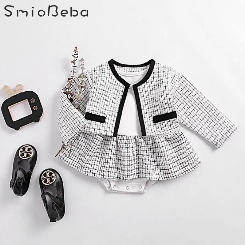 Spring Baby 0-2-years Girls Rompers Coat 2pcs Sets Princess Fragrance Temperament Celebrity Long Sleeve Jumpsuits Two-piece Suit
Spring Baby 0-2-years Girls Rompers Coat 2pcs Sets Princess Fragrance Temperament Celebrity Long Sleeve Jumpsuits Two-piece Suit