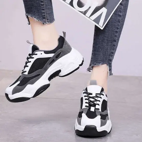 Women Shoes Winter Women Boots Warm Fur Plush Lady Casual Shoes Lace Up Fashion Sneaker Zapatillas Mujer Platform Snow Boots
Women Shoes Winter Women Boots Warm Fur Plush Lady Casual Shoes Lace Up Fashion Sneaker Zapatillas Mujer Platform Snow Boots