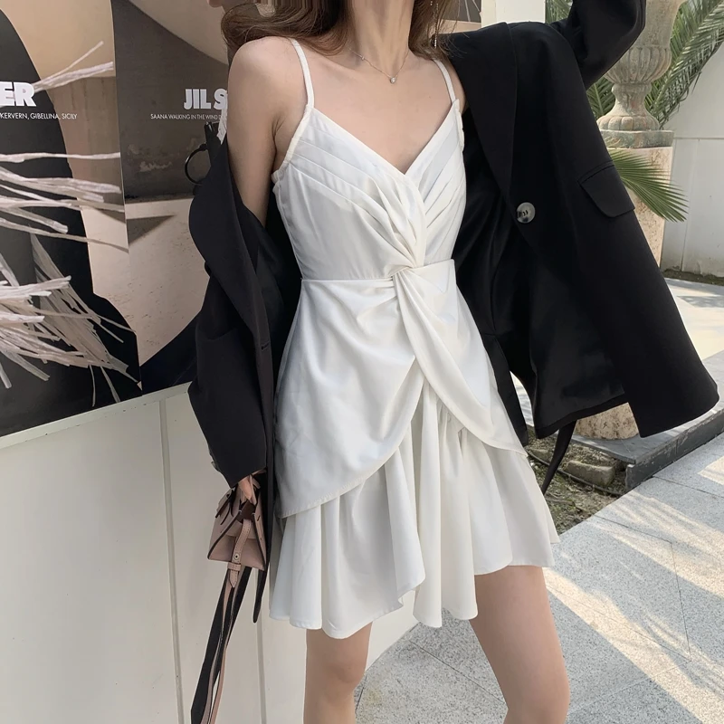 2020 Sexy Women Dress Sleeveless Collect waist Black Sling Dress Female Summer 2019 Sleeveless V-neck Vest Long Women Dresses
2020 Sexy Women Dress Sleeveless Collect waist Black Sling Dress Female Summer 2019 Sleeveless V-neck Vest Long Women Dresses