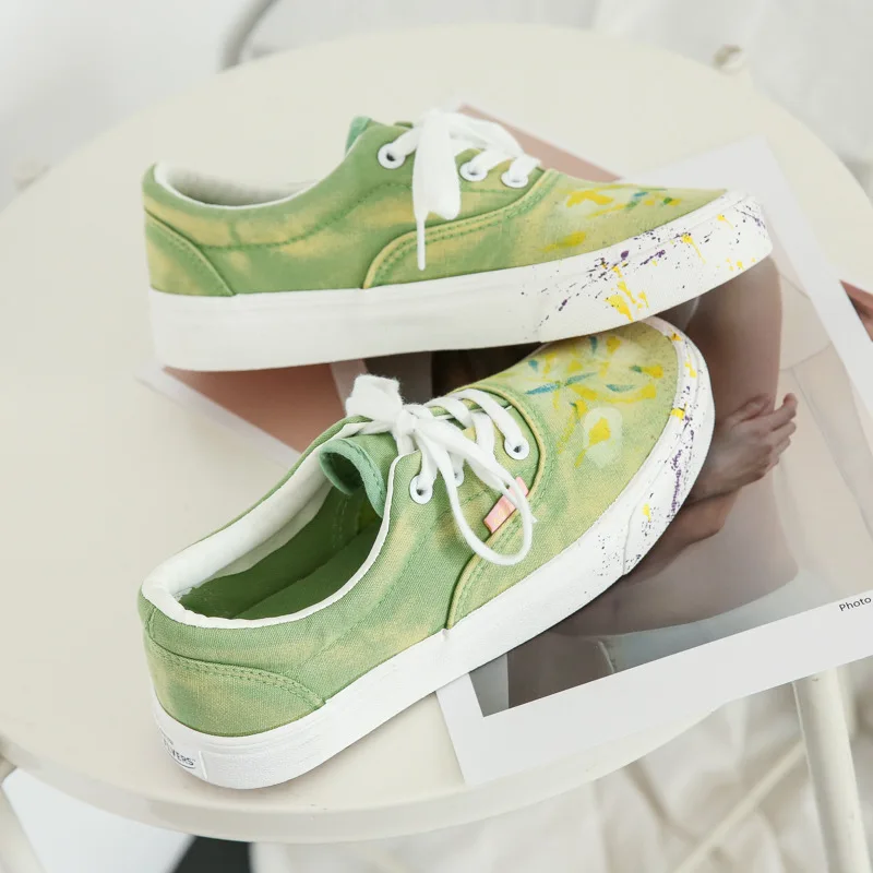 2021 New Girls Green Canvas Shoes Graffiti Skateboard Shoes Lace Up Low-rise Short Style Female Sneakers Fashion Gumshoes Casual
2021 New Girls Green Canvas Shoes Graffiti Skateboard Shoes Lace Up Low-rise Short Style Female Sneakers Fashion Gumshoes Casual