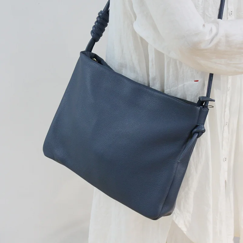 Women Messenger Bags Genuine Leather Shoulder Bag Fashion Luxury High Quality Soft Cowhide Leather Crossbody Bag Female Handbags 
Women Messenger Bags Genuine Leather Shoulder Bag Fashion Luxury High Quality Soft Cowhide Leather Crossbody Bag Female Handbags