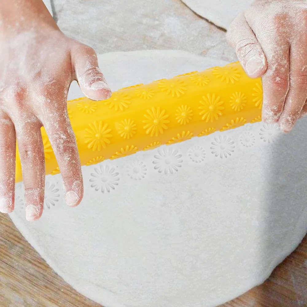 Plastic Embossing Cake Dough Roller Non-Stick Fondant Rolling Pin Cake Decoration Heart Pattern Baking Kitchen Tools
Plastic Embossing Cake Dough Roller Non-Stick Fondant Rolling Pin Cake Decoration Heart Pattern Baking Kitchen Tools