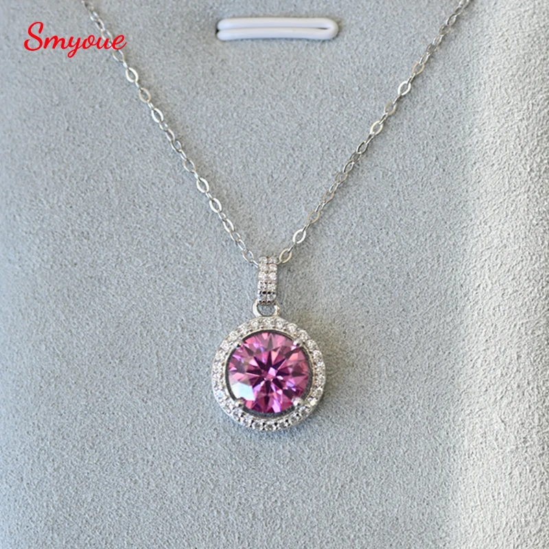 Smyoue S925 Sterling Silver Necklace For Women Round Cake Pendant Elegant Wedding 1/3 CT Moissanite Gift Wholesale Pink Jewelry
Smyoue S925 Sterling Silver Necklace For Women Round Cake Pendant Elegant Wedding 1/3 CT Moissanite Gift Wholesale Pink Jewelry