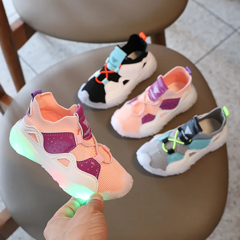 New Kids Casual Shoes for Girls Sneakers Luminous Shoes Mesh Breathable Boys Sports Shoes Soft Sole Children's Glowing Sneakers
New Kids Casual Shoes for Girls Sneakers Luminous Shoes Mesh Breathable Boys Sports Shoes Soft Sole Children's Glowing Sneakers