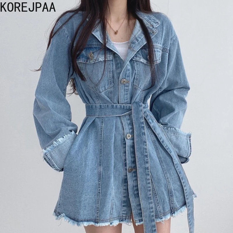 Korejpaa Women Jackets 2021 Autumn Korean Temperament All-Match Lapel Tie Waist Slimming Single-Breasted Raw Edges Denim Coat
Korejpaa Women Jackets 2021 Autumn Korean Temperament All-Match Lapel Tie Waist Slimming Single-Breasted Raw Edges Denim Coat