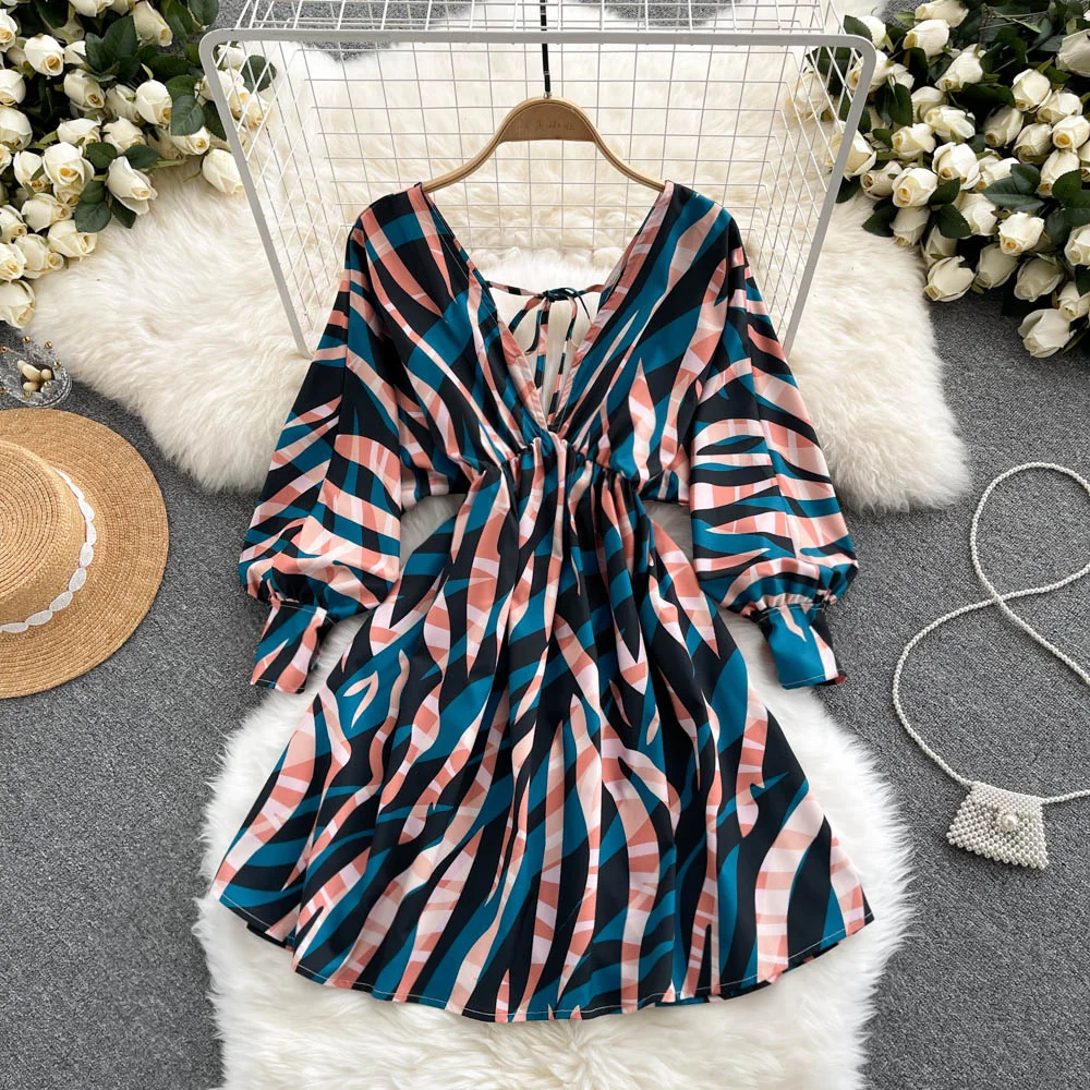 Ins Fashion Striped Print Mini Dress Women Sexy V-neck Long Sleeve Lace-up Open Back High Waist A-line Party Dress Ropa Mujer
Ins Fashion Striped Print Mini Dress Women Sexy V-neck Long Sleeve Lace-up Open Back High Waist A-line Party Dress Ropa Mujer