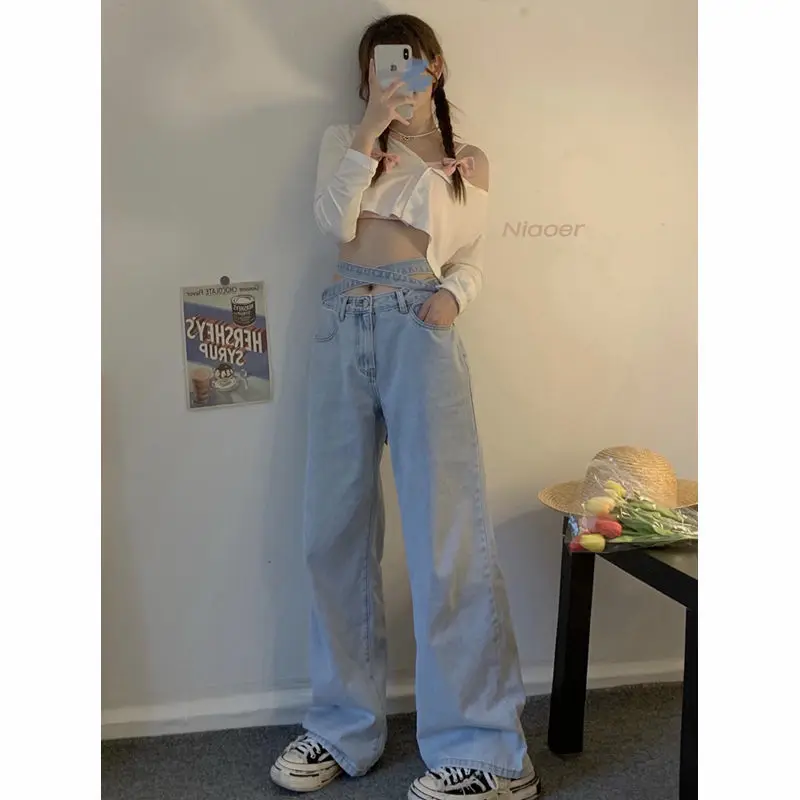 Hot girl wind small waist light blue bandage drag floor Wide Leg Jeans female 2021 summer high waist thin versatile straight
Hot girl wind small waist light blue bandage drag floor Wide Leg Jeans female 2021 summer high waist thin versatile straight