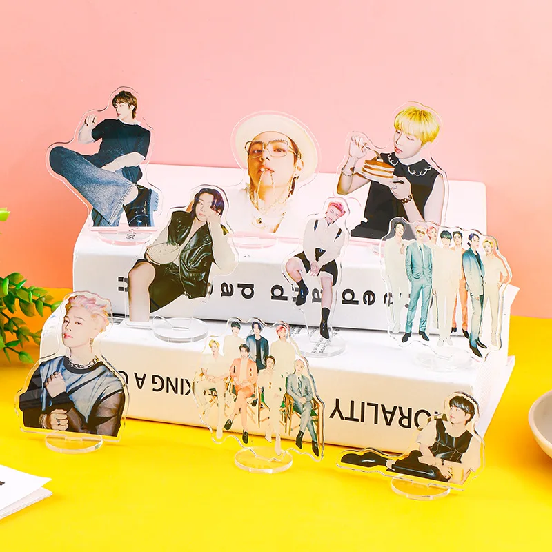 Оптовая продажа, прозрачная акриловая подставка JK V Jimin Jin Suga RM, группа прозрачных фигурок Bangtan Boys, стоячие подарки
Оптовая продажа, прозрачная акриловая подставка JK V Jimin Jin Suga RM, группа прозрачных фигурок Bangtan Boys, стоячие подарки