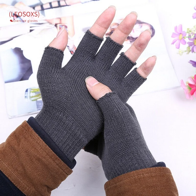(LEOSOXS) 2021 1 Pair Men Women Warm Winter Magic Knitted Cotton Stretch Elastic Mitten Half Finger Fingerless Workout Gloves
(LEOSOXS) 2021 1 Pair Men Women Warm Winter Magic Knitted Cotton Stretch Elastic Mitten Half Finger Fingerless Workout Gloves