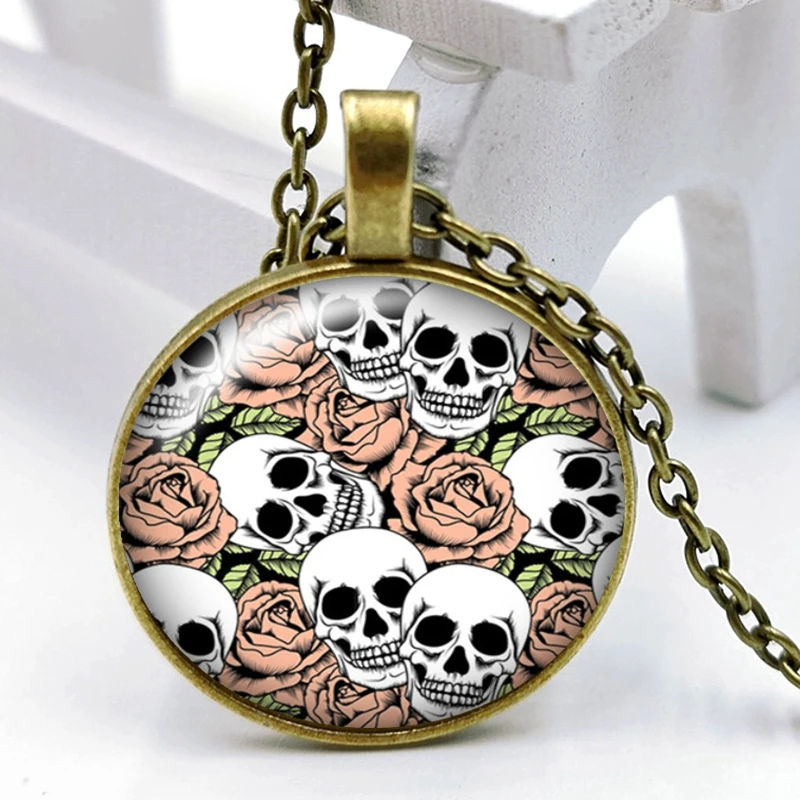 2020 New Skull Rose 3 Color Necklace Glass Convex Round Personality Pendant Necklace Gift Wholesale
2020 New Skull Rose 3 Color Necklace Glass Convex Round Personality Pendant Necklace Gift Wholesale