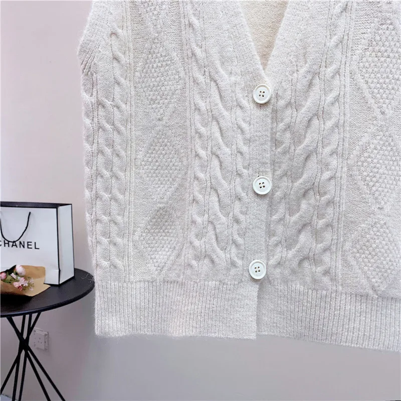 Solid Sweater Vest Sleeveless Single--Breasted V-Neck Winter Clothes Women Casual Tank Tops Knitted Cardigan Jacket Coat
Solid Sweater Vest Sleeveless Single--Breasted V-Neck Winter Clothes Women Casual Tank Tops Knitted Cardigan Jacket Coat