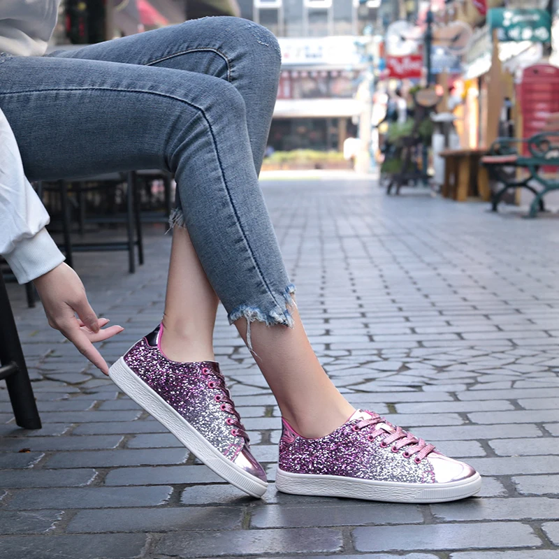 2020 New Trendy Fashion Shiny Rhinestones Casual Shoes Outdoor Walking Shoe Low Flats Couple Glitter Sneakers zapatos de hombre
2020 New Trendy Fashion Shiny Rhinestones Casual Shoes Outdoor Walking Shoe Low Flats Couple Glitter Sneakers zapatos de hombre