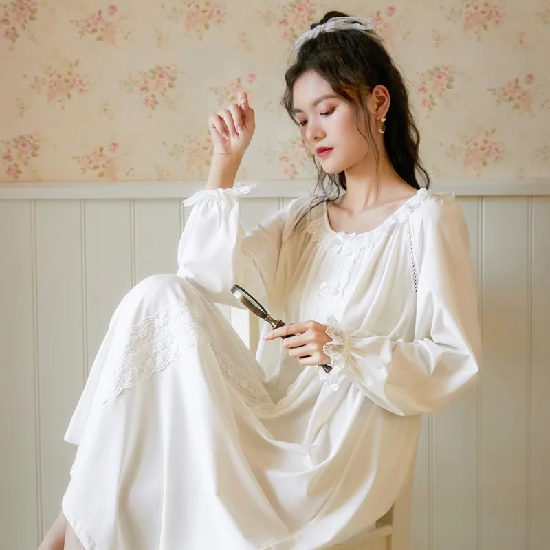 White Princess Nightdress Upscale Embroidery Women Sleepwear Large Size Nightgown Lace Cotton satin Sleeping Dress Soft Homewear
White Princess Nightdress Upscale Embroidery Women Sleepwear Large Size Nightgown Lace Cotton satin Sleeping Dress Soft Homewear