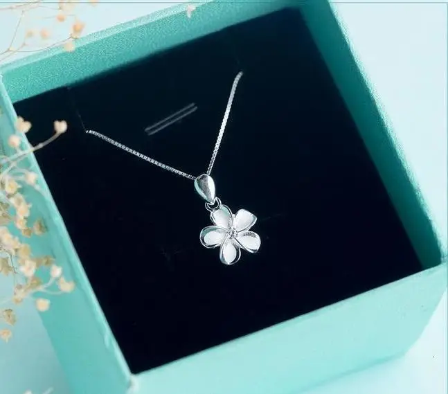 925 Real. Sterling Silver White Enamel Flower Plumeria Hawaii Necklace Hibiscus Pendant With CZ chain 18" gtlx608
925 Real. Sterling Silver White Enamel Flower Plumeria Hawaii Necklace Hibiscus Pendant With CZ chain 18" gtlx608