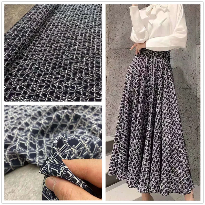 High-quality Fashion Big-name Mulberry Silk Dress Fabric 18 Mum Stretch Silk Luxury Letter Silk High-end Fabric Designer 100%
High-quality Fashion Big-name Mulberry Silk Dress Fabric 18 Mum Stretch Silk Luxury Letter Silk High-end Fabric Designer 100%