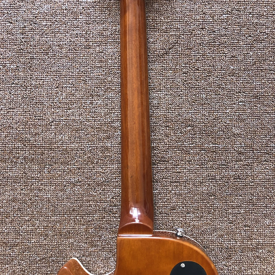 Rosewood fingerboard electric guitar Maple top Chrome hardware free shipping
Rosewood fingerboard electric guitar Maple top Chrome hardware free shipping