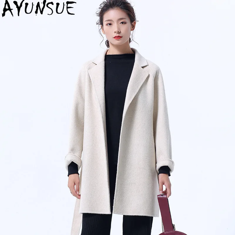 Модное осеннее пальто AYUNSUE из 90% шерсти, Женское пальто в Корейском стиле, женские пальто и куртки, женская одежда, пальто для женщин
Модное осеннее пальто AYUNSUE из 90% шерсти, Женское пальто в Корейском стиле, женские пальто и куртки, женская одежда, пальто для женщин