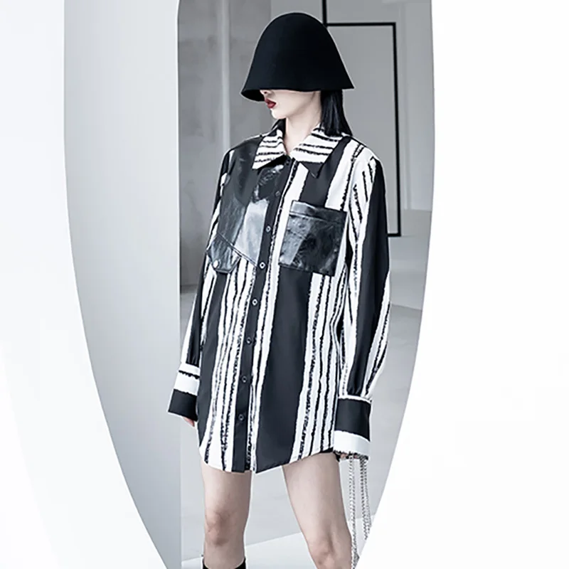 SHENGPALAE Contrast Color Blouse Women's Spring 2021 New Lapel Loose Single Breasted Long Sleeve Striped Patchwork PU Shirt
SHENGPALAE Contrast Color Blouse Women's Spring 2021 New Lapel Loose Single Breasted Long Sleeve Striped Patchwork PU Shirt