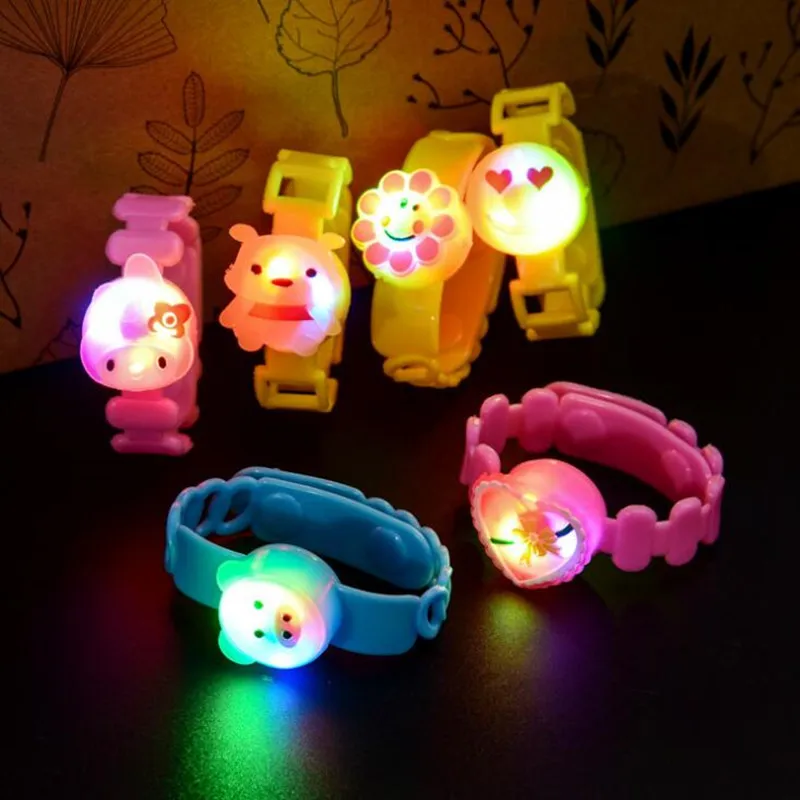 2022 New Cartoon LED Flashing Wristband Children Blinking Bracelet Bangle Lighted Toys Rave Glow Party Supplies
2022 New Cartoon LED Flashing Wristband Children Blinking Bracelet Bangle Lighted Toys Rave Glow Party Supplies