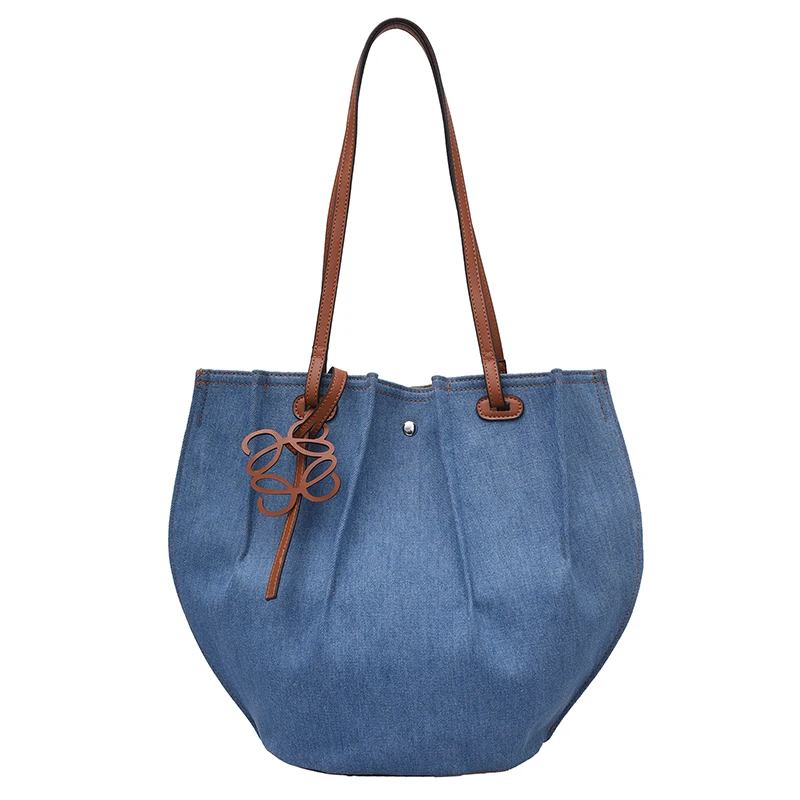 Pleated Tote Bag Women Fashion Denim Shoulder Bags 2021 New Female Travel Handbags Large Capacity Canvas Shopping Purse Bolsas
Pleated Tote Bag Women Fashion Denim Shoulder Bags 2021 New Female Travel Handbags Large Capacity Canvas Shopping Purse Bolsas