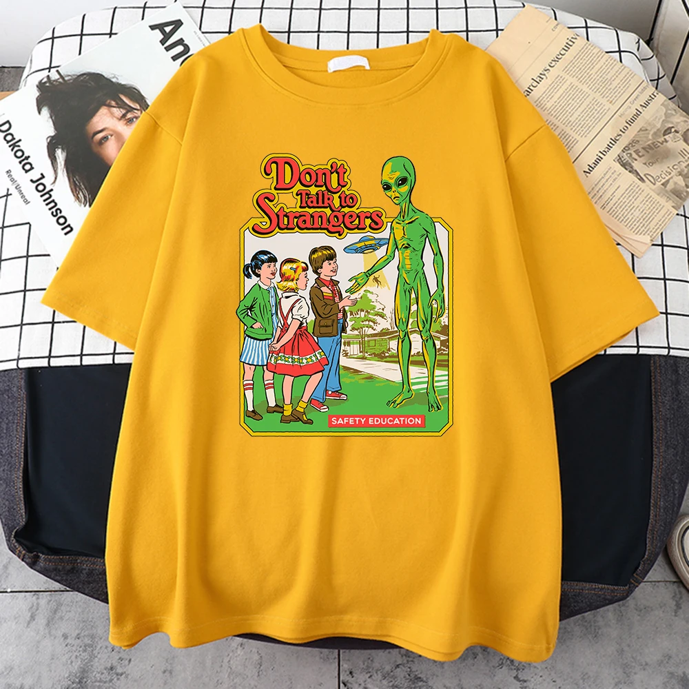 Don'T Talk To Strangers T-Shirts Funny Alien Print Streetwear Men Women Harajuku Fashion Pure Cotton T Shirt Tees Tops Clothing
Don'T Talk To Strangers T-Shirts Funny Alien Print Streetwear Men Women Harajuku Fashion Pure Cotton T Shirt Tees Tops Clothing