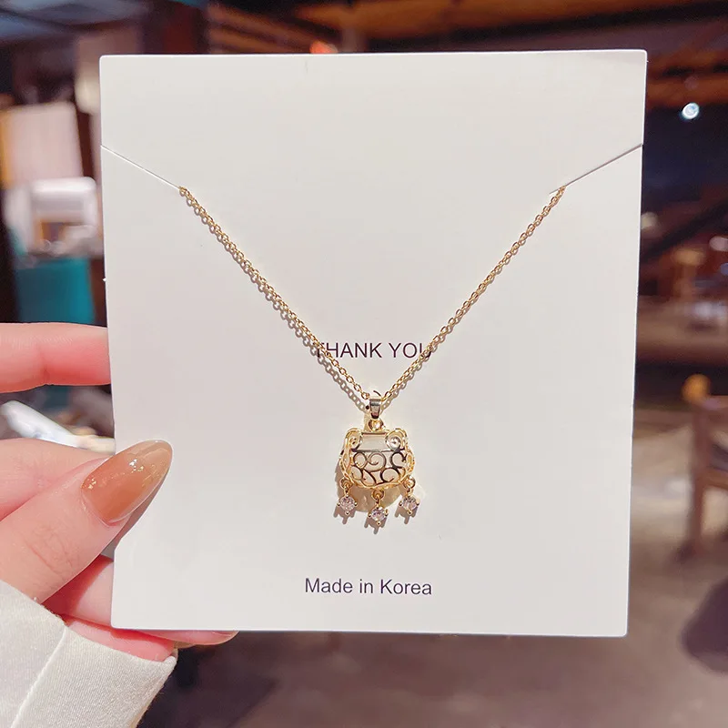 Fashion Lock Stainless Steel Pendant Necklace for Women Exquisite Gold Color Choker Necklaces Chain Party Jewelry Girls Gift
Fashion Lock Stainless Steel Pendant Necklace for Women Exquisite Gold Color Choker Necklaces Chain Party Jewelry Girls Gift