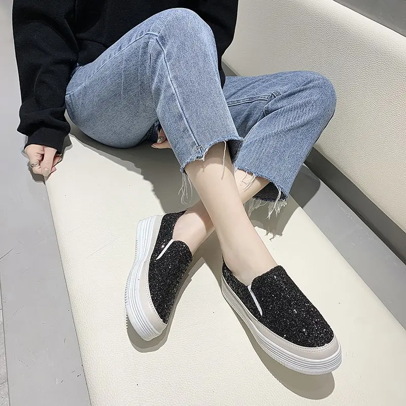 2021 New Slip on Loafers Women Shoes Woman Leather Loafers Fashion Ballet Flats Ladies Shoes Solid Sliver Black Causal Shoes
2021 New Slip on Loafers Women Shoes Woman Leather Loafers Fashion Ballet Flats Ladies Shoes Solid Sliver Black Causal Shoes