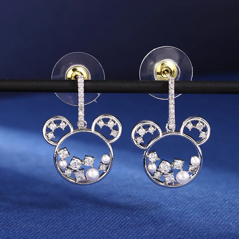 Disney Mickey Mouse Earrings Korean Fashion Rhinestone Earrings Jewelry Accessories for Women Cute Drop Earrings Christmas Gifts
Disney Mickey Mouse Earrings Korean Fashion Rhinestone Earrings Jewelry Accessories for Women Cute Drop Earrings Christmas Gifts