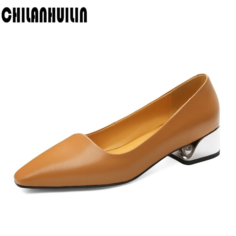 Классические свадебные туфли, женские туфли из натуральной кожи на высоком каблуке, дизайнерские брендовые туфли на массивном каблуке, офи...
Классические свадебные туфли, женские туфли из натуральной кожи на высоком каблуке, дизайнерские брендовые туфли на массивном каблуке, офи...