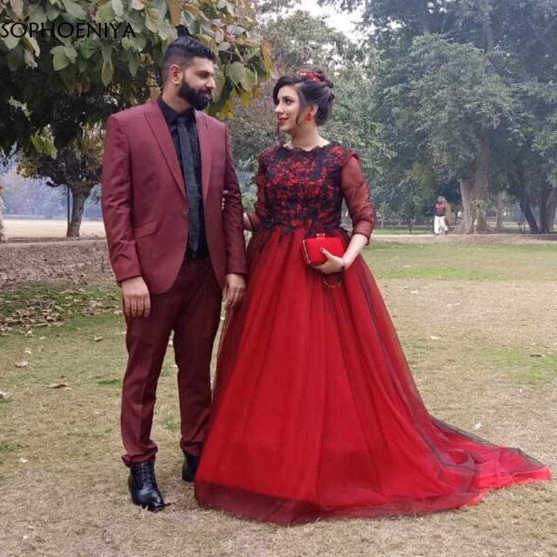 Real Made Long sleeve evening dress Black Lace Appliques formal dresses evening gown robe de soiree 2023 avond jurken
Real Made Long sleeve evening dress Black Lace Appliques formal dresses evening gown robe de soiree 2023 avond jurken