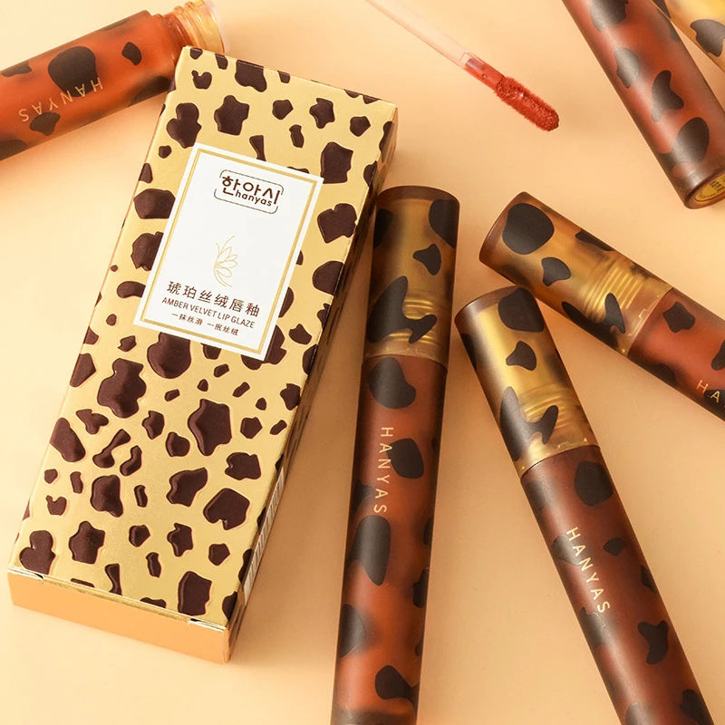 Lip mud Han Yashi Amber Tube Velvet Lip Glaze Color The Same Lipstick Waterproof And Sweat-proof non-stick Cup Lip Gloss
Lip mud Han Yashi Amber Tube Velvet Lip Glaze Color The Same Lipstick Waterproof And Sweat-proof non-stick Cup Lip Gloss