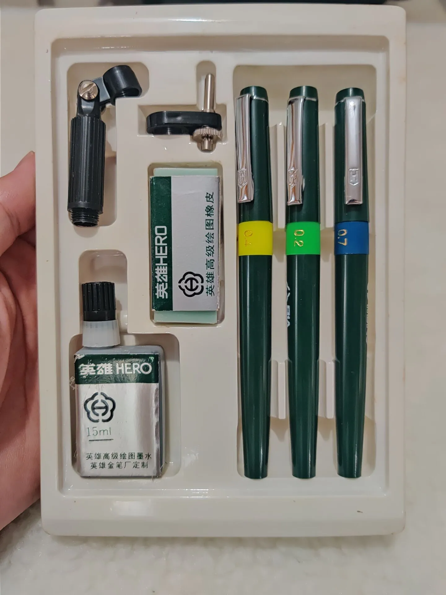 Китай Hero Faber Castell TG-1 86A214 ручка, ручка для рисования, линия крючка 0,2 мм 0,4 мм. 0,7 мм
Китай Hero Faber Castell TG-1 86A214 ручка, ручка для рисования, линия крючка 0,2 мм 0,4 мм. 0,7 мм