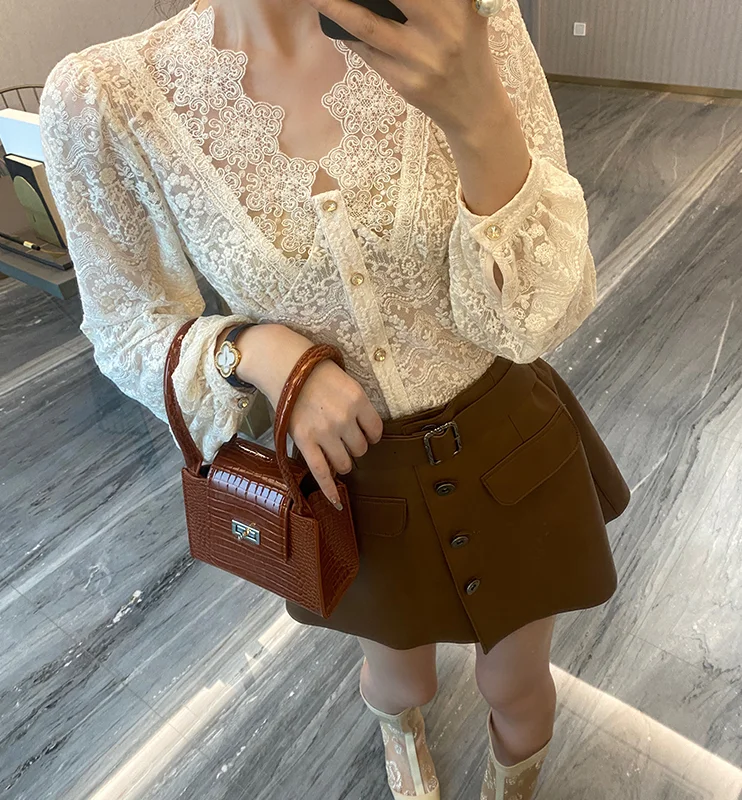 Houthion V-neck Women's Shirts Long-sleeved Blouse Hollow Out Comfortable Fashion Casual Spring and Summer
Houthion V-neck Women's Shirts Long-sleeved Blouse Hollow Out Comfortable Fashion Casual Spring and Summer