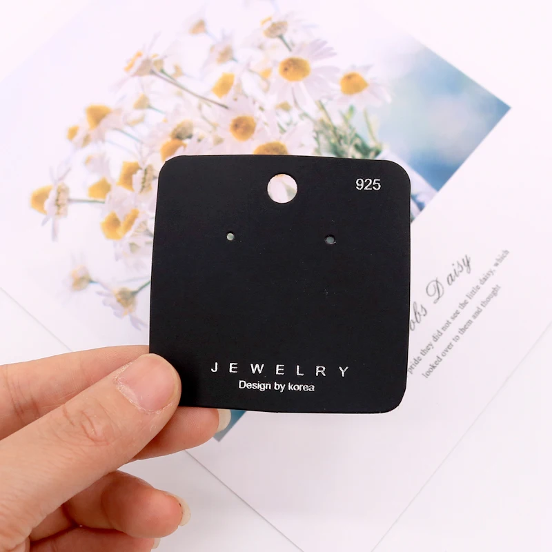 Fashion 6*6cm 100pcs/lot Drop Earrings Display Cards Stud Accessories Package Card Holder Hanger Custom Logo Costs Extra
Fashion 6*6cm 100pcs/lot Drop Earrings Display Cards Stud Accessories Package Card Holder Hanger Custom Logo Costs Extra