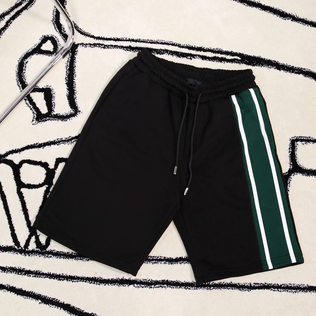 2021 new summer casual shorts pocket decoration men's and women's five-point pants
2021 new summer casual shorts pocket decoration men's and women's five-point pants