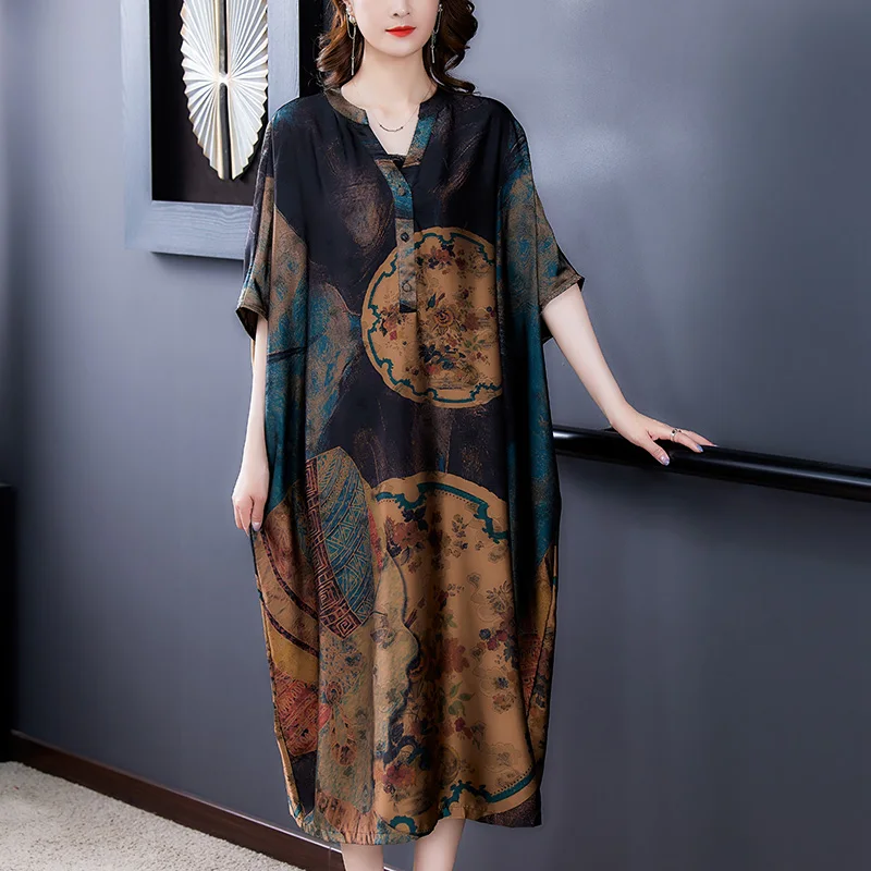 Chikichi 2021 Summer New Retro Large Size Printed Silk Dress Round Neck Pullover Loose Big Swing Mother Dress Long Skirt
Chikichi 2021 Summer New Retro Large Size Printed Silk Dress Round Neck Pullover Loose Big Swing Mother Dress Long Skirt