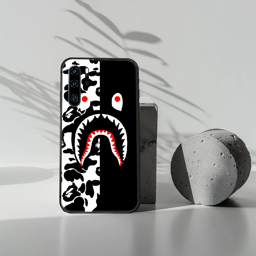 Camouflage Pattern Brand Phone Case For Huawei P Mate 10 20 30 40 Lite Pro smart Z 2019 nova 5t black Prime Fashion Bumper 3D 
Camouflage Pattern Brand Phone Case For Huawei P Mate 10 20 30 40 Lite Pro smart Z 2019 nova 5t black Prime Fashion Bumper 3D