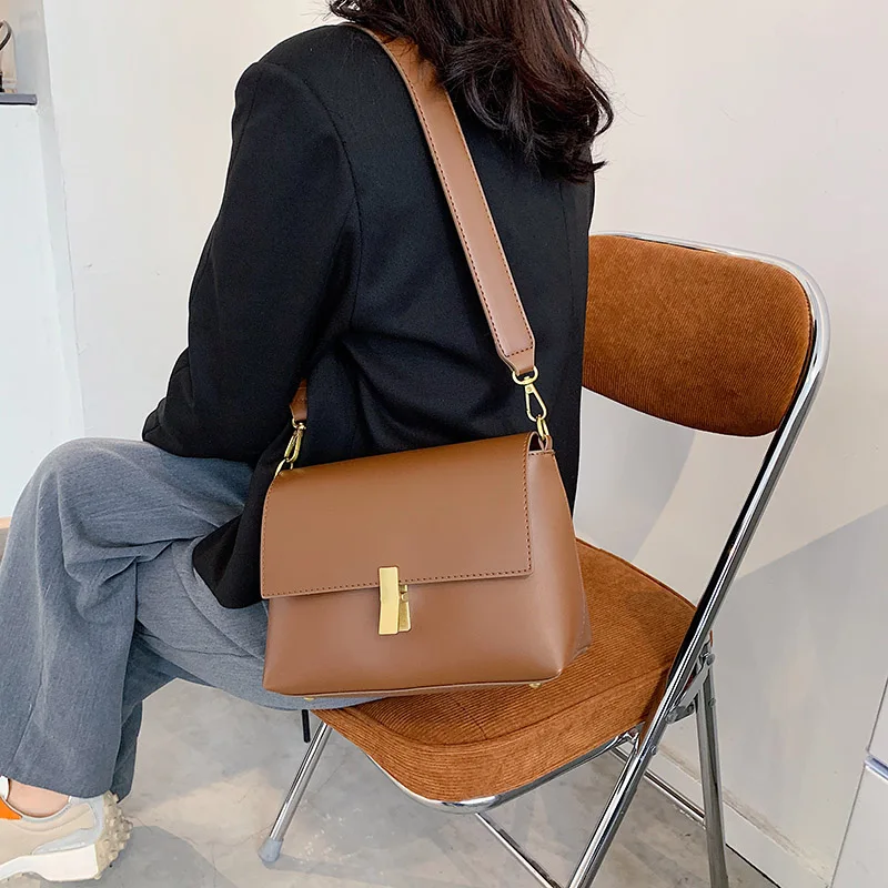 Bag Girl High Quality Shoulder Handbags Lady Brown Bags Pu Leather Handbag Famale Designer Famous Brand Crossbody For omen
Bag Girl High Quality Shoulder Handbags Lady Brown Bags Pu Leather Handbag Famale Designer Famous Brand Crossbody For omen