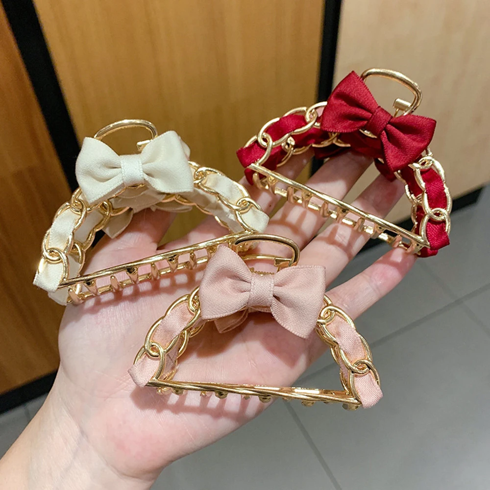 Sweet Bow knot Metal Hollow Out Hair Claw Ladies Elegant Hair Accessories Cross Crab Bath Clip For Women Fashion Girl Headwear
Sweet Bow knot Metal Hollow Out Hair Claw Ladies Elegant Hair Accessories Cross Crab Bath Clip For Women Fashion Girl Headwear