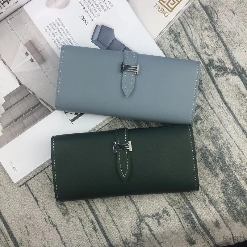 Женский простой однотонный Длинный кошелек с пряжкой H, дизайнерская сумка-клатч, роскошный кожаный держатель для карт, телефона, сумочка на...
Женский простой однотонный Длинный кошелек с пряжкой H, дизайнерская сумка-клатч, роскошный кожаный держатель для карт, телефона, сумочка на...