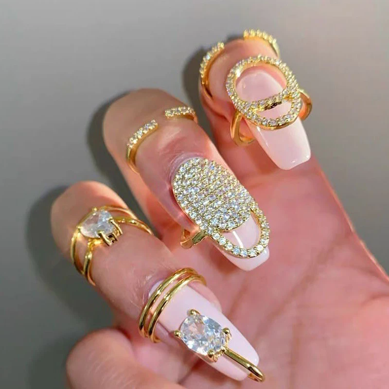 Fashion Brass Knuckles Ring Fingertips Rings for Women Open Gold Color Nail Unusual Rings 2021 Trend Women's Jewelry Party Gift
Fashion Brass Knuckles Ring Fingertips Rings for Women Open Gold Color Nail Unusual Rings 2021 Trend Women's Jewelry Party Gift