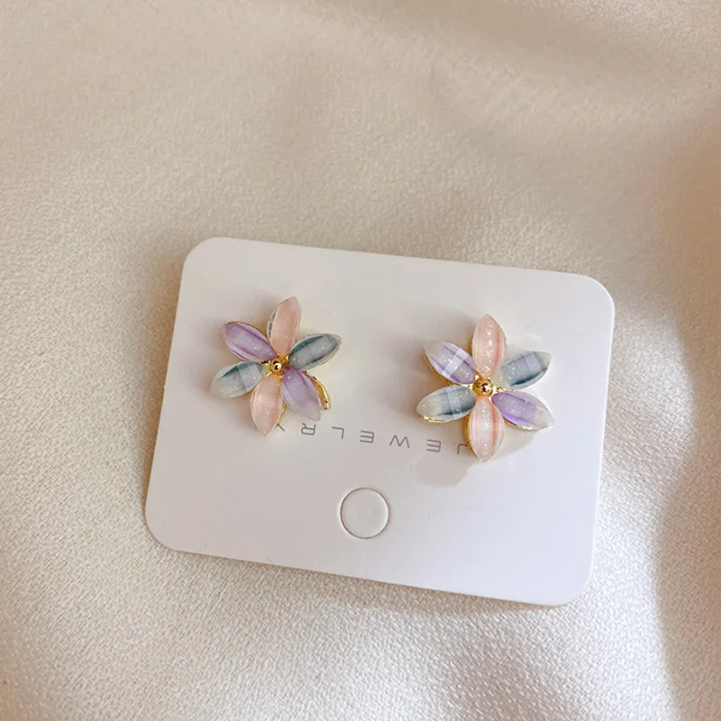 2021 Korean Hot Fashion Jewelry Fresh Cute Hook Drop Oil Flower Stud Earrings Crystal Earring For Women 
2021 Korean Hot Fashion Jewelry Fresh Cute Hook Drop Oil Flower Stud Earrings Crystal Earring For Women